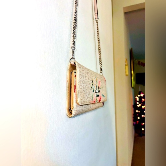 Guess Designer Floral Flower Bag Purse Handbag Shoulder Bag Crossbody Purse - Picture 5 of 9